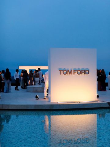TOM FORD BEAUTY发布全新落日流光香水与流光假日彩妆限定系列