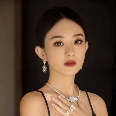 热爱为引  璀璨同行 赵丽颖成为 De Beers Jewellers 戴比尔斯全新品牌代言人