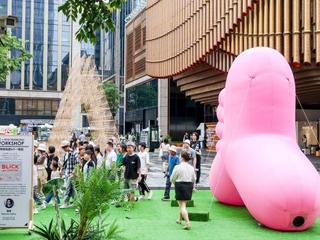 色彩盛宴唤醒秋日多巴胺，BFC时尚季开启多元时髦之境