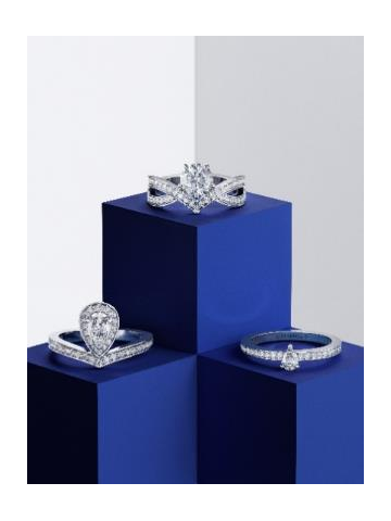 独创微型的尚美之冠  CHAUMET “Tiara Dream冠冕绮梦” 上海大展指间冠冕当代臻品