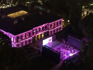 雅诗兰黛集团与中国妇基会共同宣布启动三年合作计划 共计捐赠1,000万元人民币关爱乳腺健康