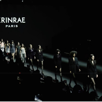 现代都市 “赛莲”上线！ERINRAE 2024春夏上海时装周与你畅游“爱的海洋” 