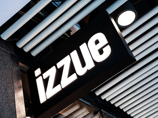 izzue全新概念旗舰店瞩目亮相三里屯太古里，着力打造活力时尚新地标