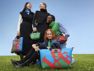 LONGCHAMP X ROBERT INDIANA 经典艺术作品邂逅世人喜爱的手袋