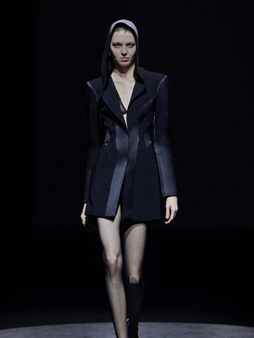 YIBIN CHEN 2024春夏系列新闻稿