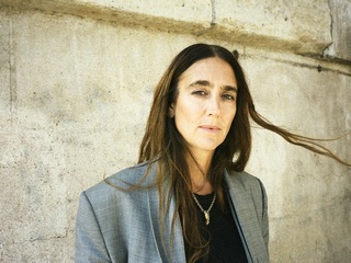 多面由我 自成风格 ECCO携手设计师Natacha Ramsay-Levi推出联名系列