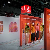 全球服装界知名品牌优衣库 四展进博，1000平方米“LifeScape服适新境”演绎LifeWear艺术与科学创新之服 优衣库发布秋冬新品王牌科技服装，科技融合时尚、设计、品质与可持续进化，致力于改变全球数十亿人生活！