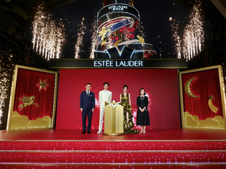 熠熠星动，美美与共 雅诗兰黛携手中免集团臻献年末聚星庆典，共启闪耀星动之旅