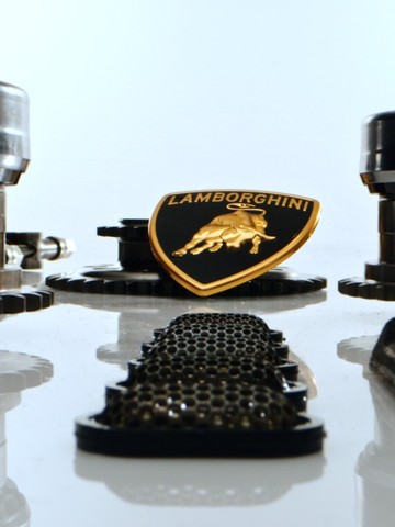 TOD’S for Automobili Lamborghini特别系列 首次亮相Pitti Uomo佛罗伦萨男装展
