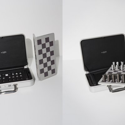 弈棋雅致  RIMOWA（日默瓦）推出铝镁合金 Attaché Chess 银色手提箱