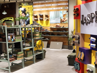 KEEN「恳因」上海环贸iapm中国官方首店盛大开业