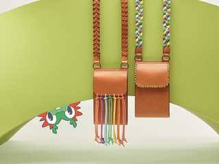 Mulberry x Mira Mikati 联名系列多彩面世，欢庆龙年