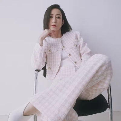 众女星演绎SANDRO 2024农历新年胶囊系列