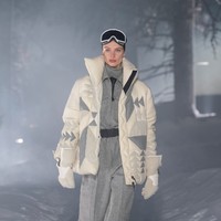 盟可睐MONCLER GRENOBLE高山盛会：风尚美学引领巅峰性能
