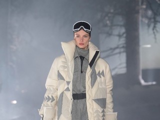 盟可睐MONCLER GRENOBLE高山盛会：风尚美学引领巅峰性能