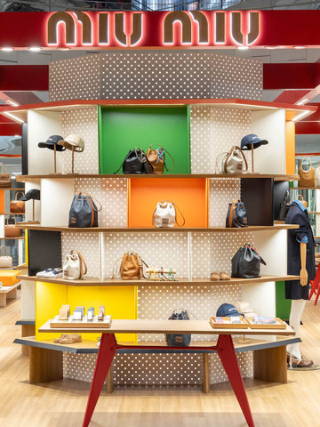 Miu Crew 限时店登陆上海IAPM