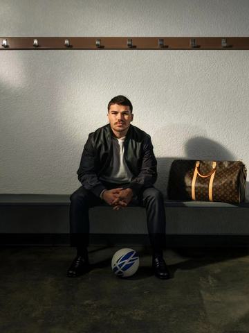 路易威登宣布ANTOINE DUPONT出任品牌代言人