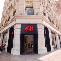H&M上海南京东路旗舰店焕新启幕，迈向在华发展新篇章