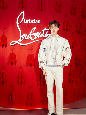 演员田嘉瑞、 夏梦亮相 Christian Louboutin 路铂廷 红底限时体验空间