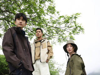 Loro Piana 2024-2025秋冬Into The Wild胶囊系列限时体验店于九寨沟日赛谷丽思卡尔顿酒店惊喜揭幕