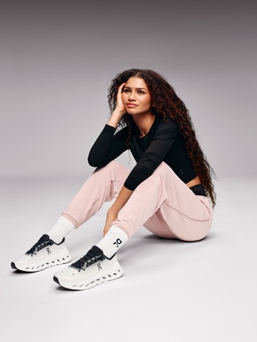  Zendaya 赞达亚 与 On昂跑 达成长期合作