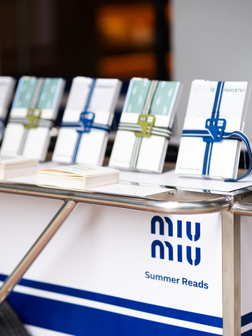 MIU MIU 夏日读本
