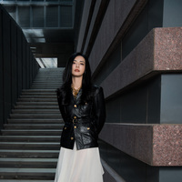演员姚晨身着CHLOÉ 2024秋季系列亮相上海国际电影节“一带一路”电影周启动仪式
