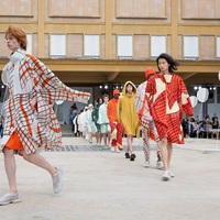 HOMME PLISSÉ ISSEY MIYAKE 2025春夏系列 