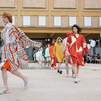 HOMME PLISSÉ ISSEY MIYAKE 2025春夏系列 