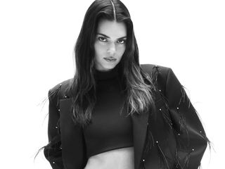 MO&Co.宣布Kendall Jenner成为品牌高端系列NOIR代言人