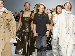 GANNI 2025春夏大秀发布“THE CRAFT”系列