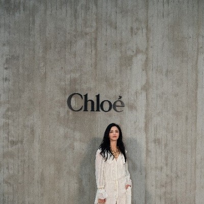 姚晨出席Chloé2025夏季系列时装秀