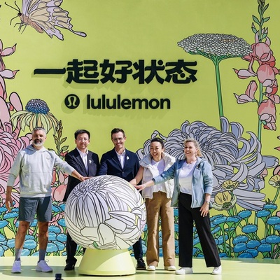 卢靖姗、倪夏莲亮相上海西岸，与lululemon“对话好状态”