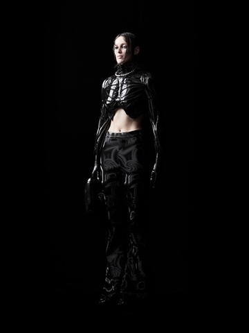 HENGDI WANG 2025春夏高级定制时装与配饰系列 「Cybernetics Blooming Inside of Me」