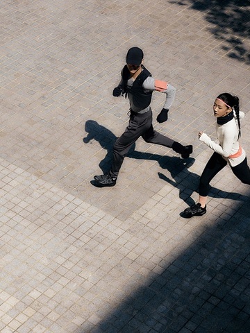 穿上冷天畅跑装备，与lululemon一起动不“冻”就跑 