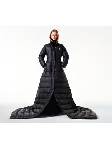 盟可睐MONCLER RE/ICONS第三篇章，焕新再造八十年代经典设计 Verone羽绒服传奇再现，魅力不朽