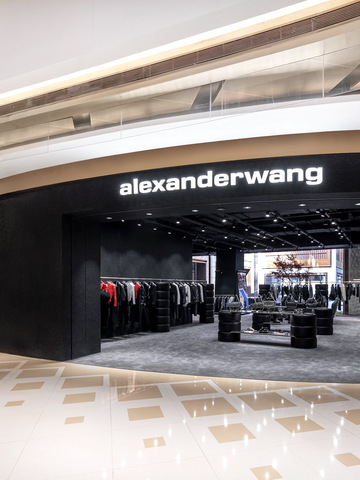 「大胆去闯」alexanderwang概念店登陆BFC外滩金融中心