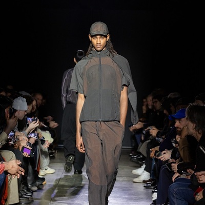 英国伦敦设计师Saul Nash在2025米兰男装周呈现与lululemon的全新合作——SLNSH设计师合作系列