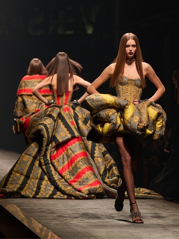 VERSACE 2025 秋冬系列
