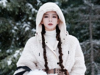 高度即态度： MONCLER GRENOBLE发布秀登陆全球“巅峰”秀场