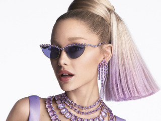 施华洛世奇携手全球品牌代言人Ariana Grande 焕耀发布2025春夏广告大片