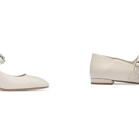 STUART WEITZMAN浪漫呈献520限定胶囊系列