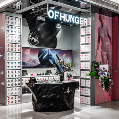先锋时尚品牌 OF HUNGER 首家体验店落地北京三里屯，开启「身体电子化」线下体验空间