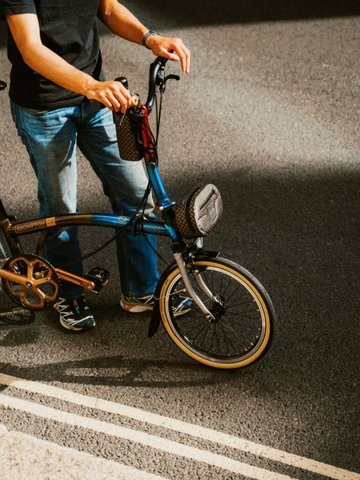 BROMPTON 发布 50 周年纪念限量版车型 以大师工艺铸就时代典藏