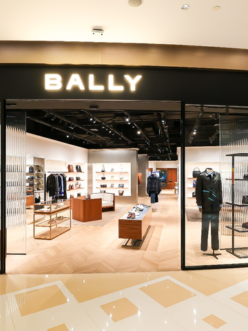 BALLY 2025 秋冬系列 于上海 BFC 外滩金融中心精品店焕新呈现
