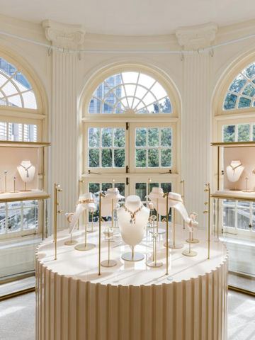 瑰彩臻宝 意韵华章 BVLGARI宝格丽“臻享品鉴”高级珠宝及腕表展亮相上海