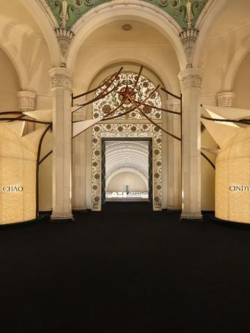 筑艺共生 律动永续  CINDY CHAO艺术珠宝亮相ART021上海廿一当代艺术博览会 珠宝艺术家Cindy Chao再度倾力打造“移动的建筑”