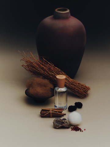 ERDOS携手闻献DOCUMENTS 推出「羊绒序章 SILENT COMFORT」全新家居香品 ——以香气赋予柔软新的感官形态