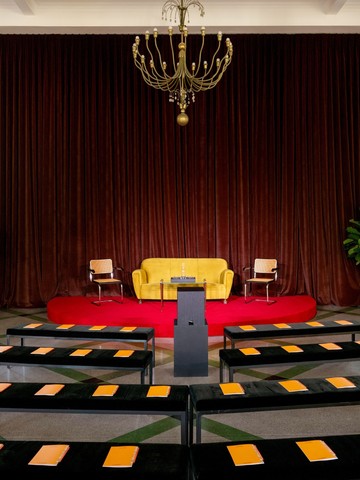 MIU MIU文学俱乐部上海站 “女性成长启示”