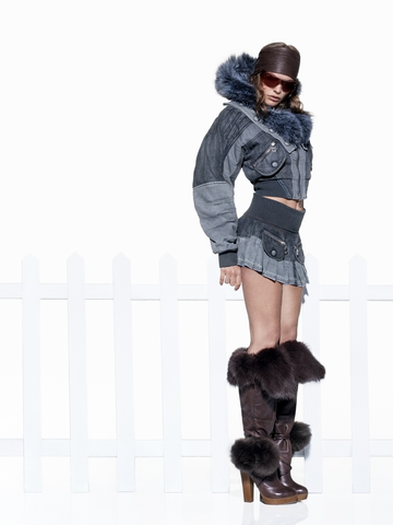 刚柔并济，柔权新生 MISS SIXTY × KNWLS 联名胶囊系列以先锋之姿叙写复古新章